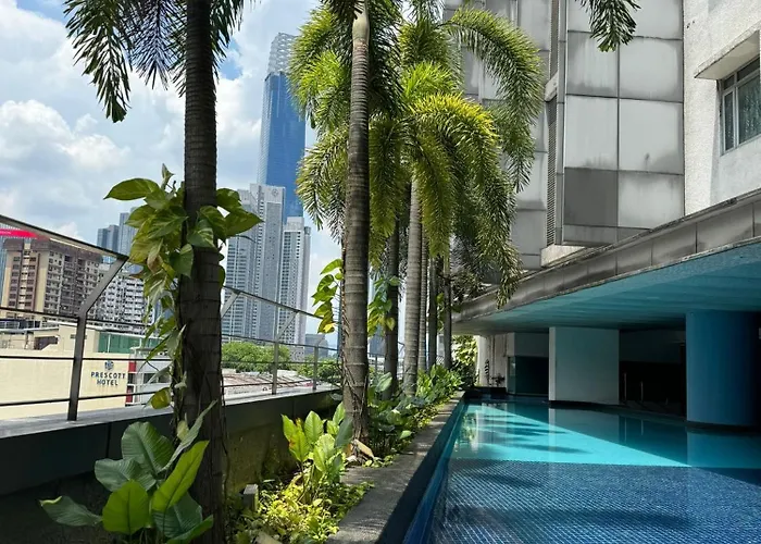 Cozy Home In City Center With Free Parking -1B